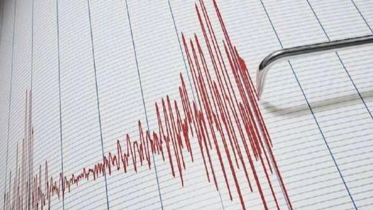 Bitlis'te 4,3 büyüklüğünde deprem!