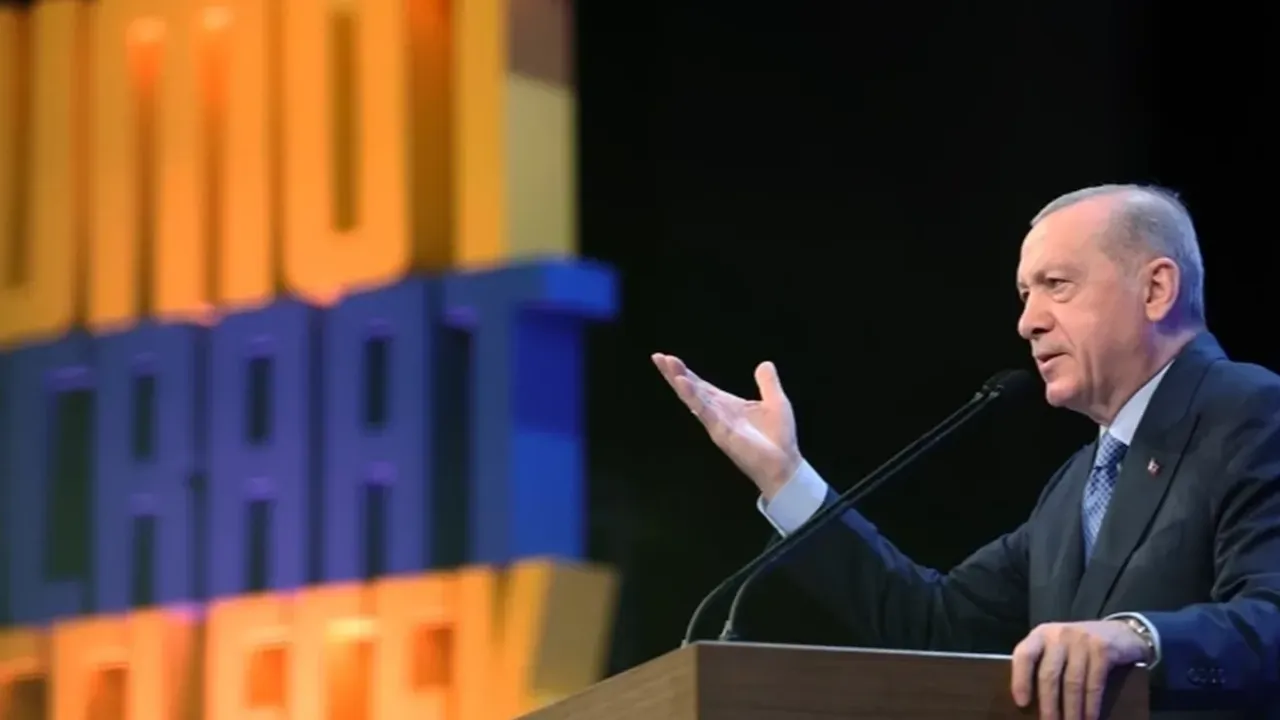 Erdoğan’ın AK Parti’de liste mesaisi