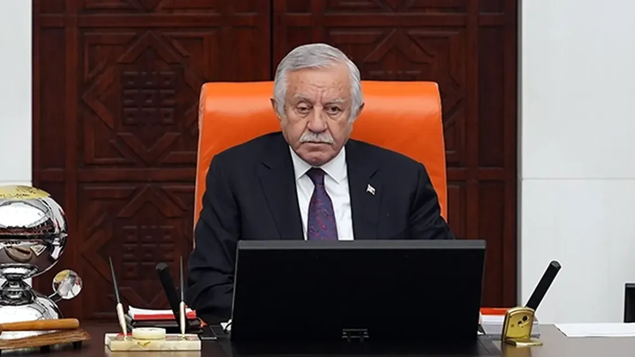 Mecliste emekli aylığı mesaisine devam