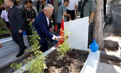 Kayseri protokolü 15 Temmuz şehitlerini andı