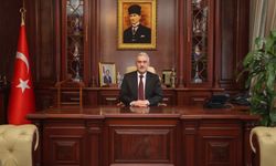 BURSA VALİSİ EROL AYYILDIZ'DAN ŞEHİTLERE VEFA, GAZİLERE MİNNET MESAJI