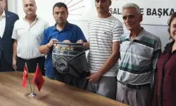 CHP İpsala’dan genç pehlivana kıspet hediyesi