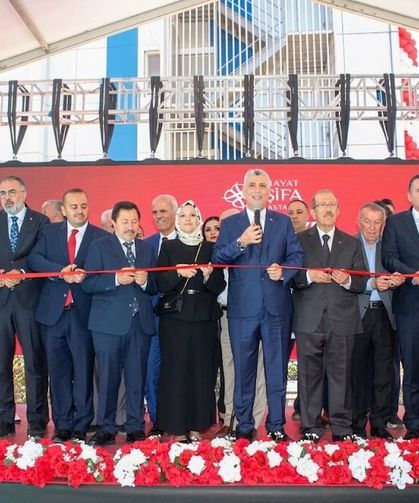 HAYAT SAĞLIK GRUBU YÖN. KUR. BŞK. UZM. DR. AHMET ÖZKUL: “YARIM ASIRLIK GÜVEN BAĞINI İSTANBUL’A TAŞIDIK”