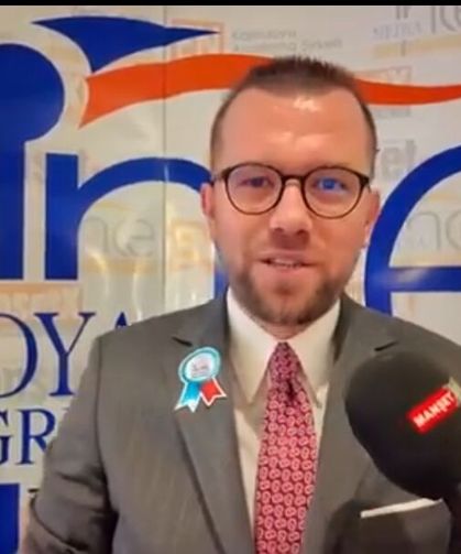 ZİRVEDEKİLER ÖDÜL TÖRENİ'NİN UNUTULMAZ ANLARI 21 HAZİRAN'DA KRT EKRANLARINDA