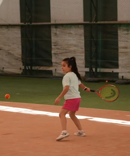 Diyarbakır'da tenis kortlarına yoğun ilgi