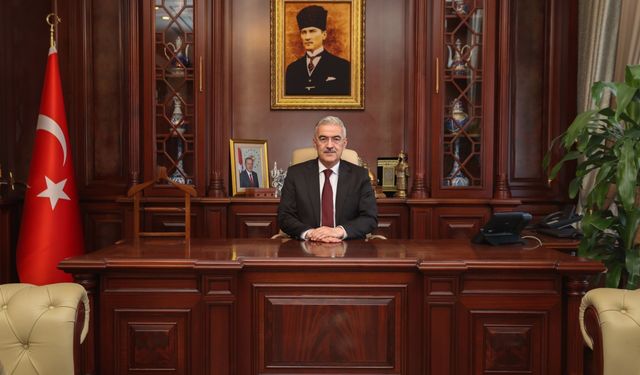 VALİ EROL AYYILDIZ’DAN ENGELLİ VATANDAŞLARA GÖNÜLDEN DESTEK
