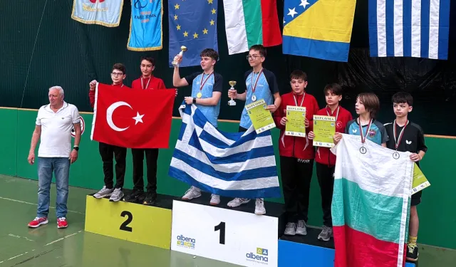 Balkanlar'dan milli formayla madalyalarla döndü