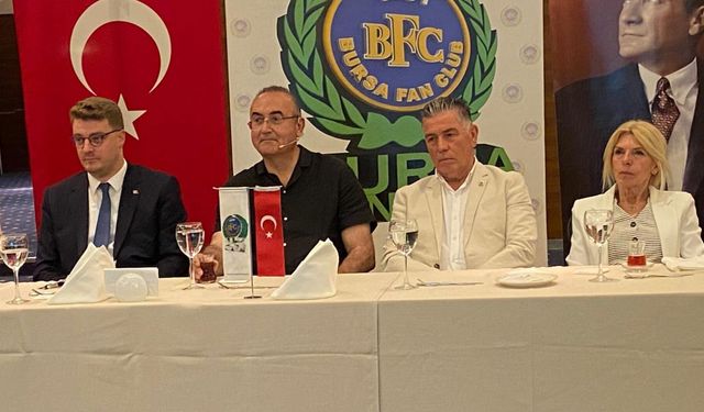 BURSA’DA ALKIŞLAR KÜLTÜRÜN, SANATIN VE BİLİMİN İÇİN YÜKSELDİ