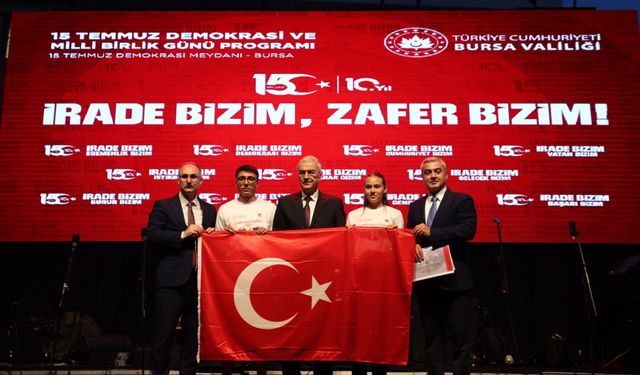 BURSA VALİSİ EROL AYYILDIZ: MİLLİ İRADEYE SAHİP ÇIKAN MİLLETİMİZİN DESTANI 15 TEMMUZ