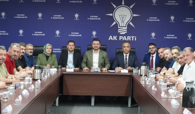 AK Parti Kayseri'de 7 istifa krizi!