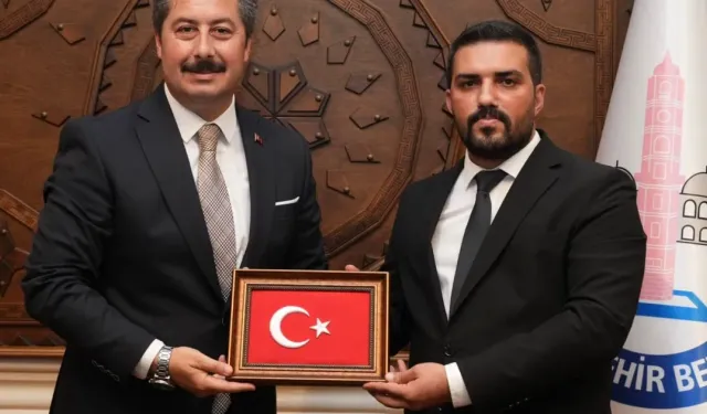 Ülkü Ocakları’ndan Yenişehir Belediye Başkanı’na hayırlı olsun ziyareti