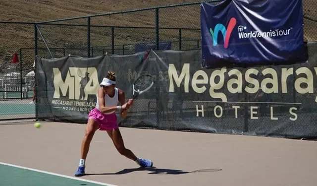 Dünya Tenis Turu Erciyes'te start aldı