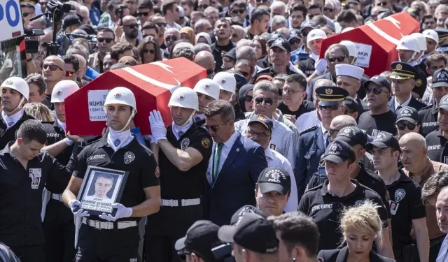 İzmir’in şehitlerine veda!