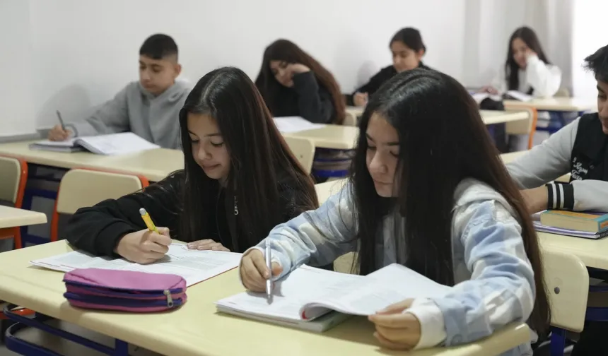 Mersin'de ücretsiz LGS ve YKS kursları ön kayıtları sürüyor