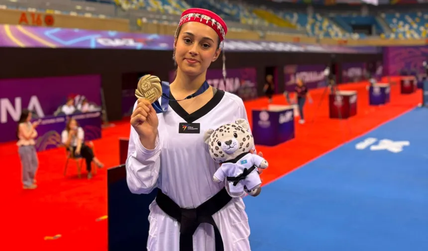 Trabzonlu taekwondocu Aybike Futtu Kazakistan'da altın madalya kazandı