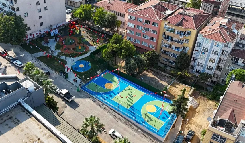 Bakırköy Vefa Parkı yenilenen yüzüyle hizmete açıldı