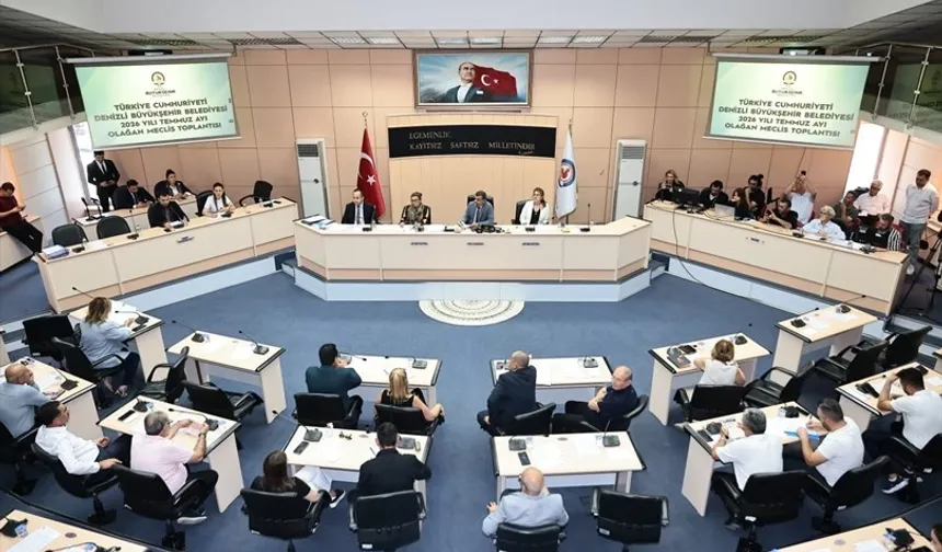 Denizli'de öğrenci ve ailelere üçlü destek paketi