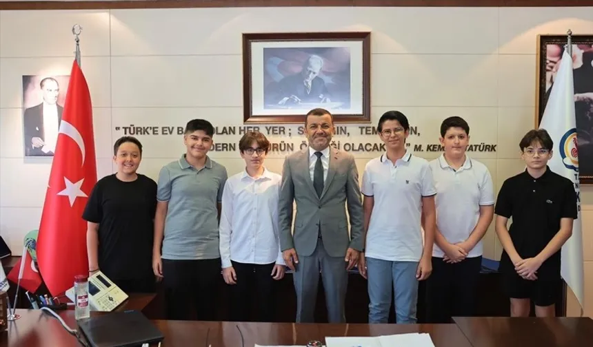 Denizlili LGS şampiyonları Başkan Çavuşoğlu'yla buluştu