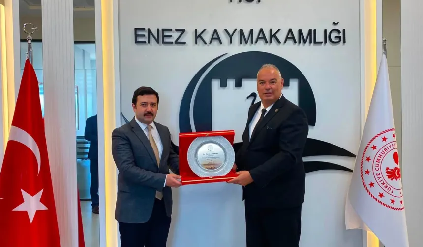 Enez'de Başkan Günenç'ten Kaymakam Fırat'a 'hayırlı olsun' ziyareti