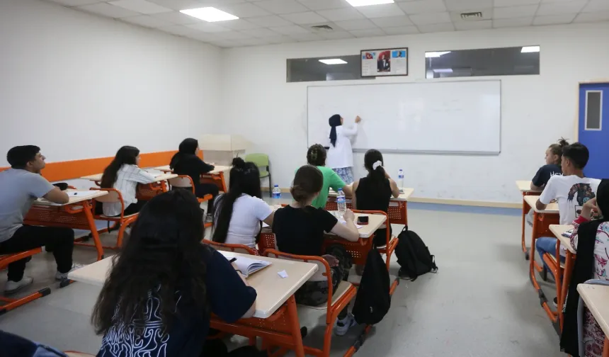 GASMEK öğrencilerinden YKS'de büyük başarı