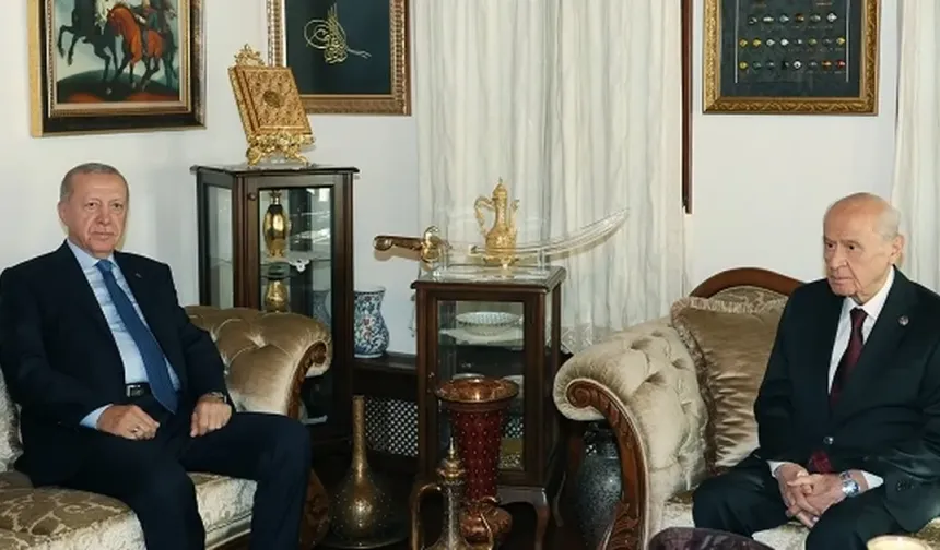 Cumhurbaşkanı Erdoğan, MHP lideri Bahçeli’yi evinde ziyaret etti